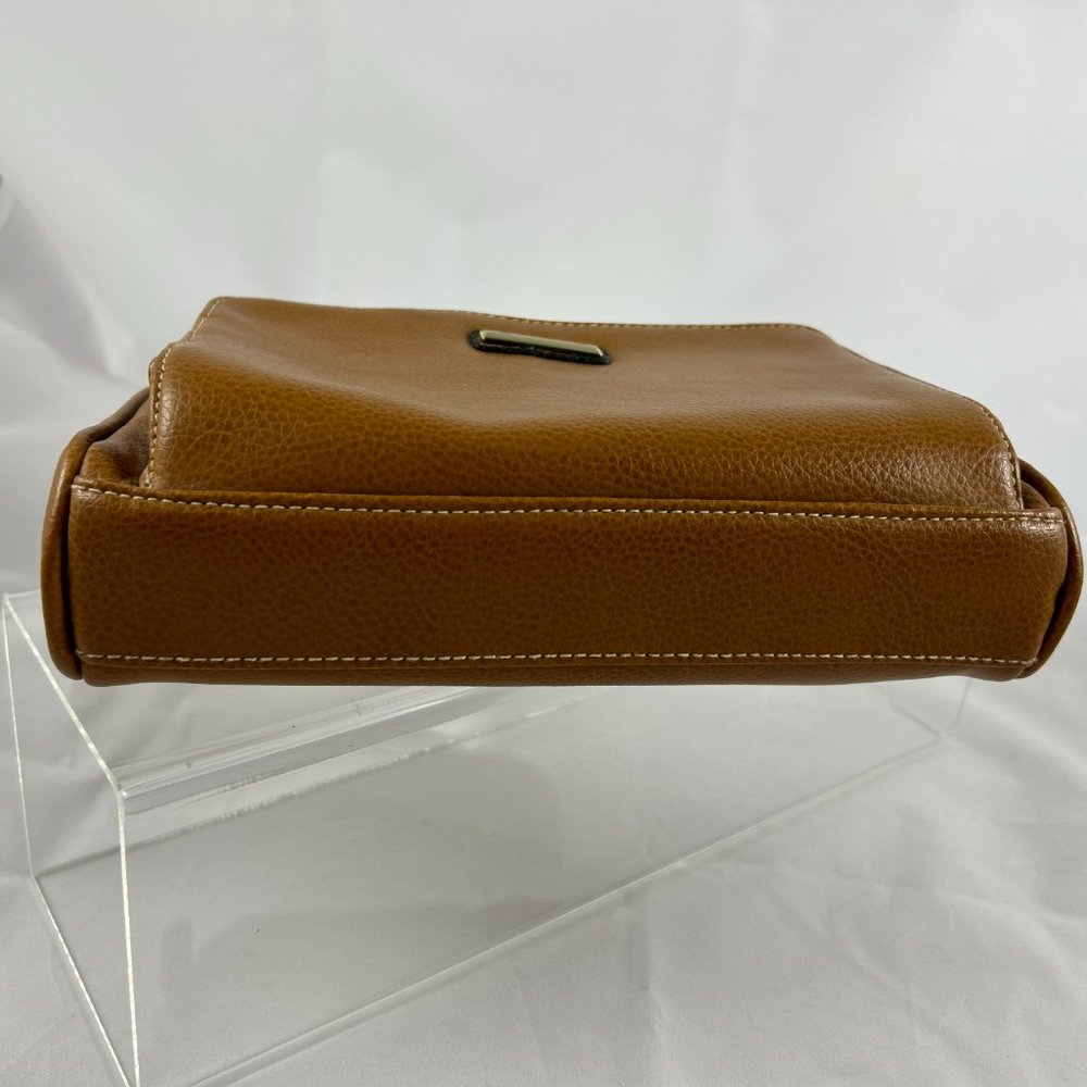 Pebbled Faux Leather Crossbody Bag and Clutch - Picture 6 of 14